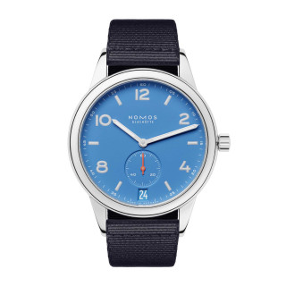  NOMOS Glashütte Club Automat Datum signalblau, Ref: 777