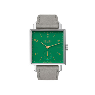         Handaufzug, NOMOS Glashütte Tetra Clärchen