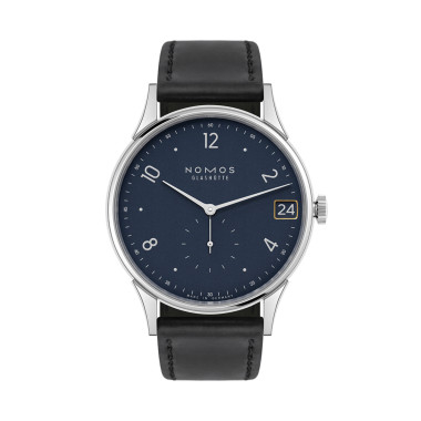         Handaufzug, NOMOS Glashütte Minimatik 39 Datum blau
