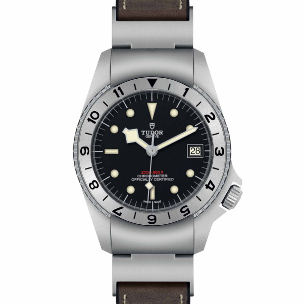         Automatik, TUDOR Black Bay P01