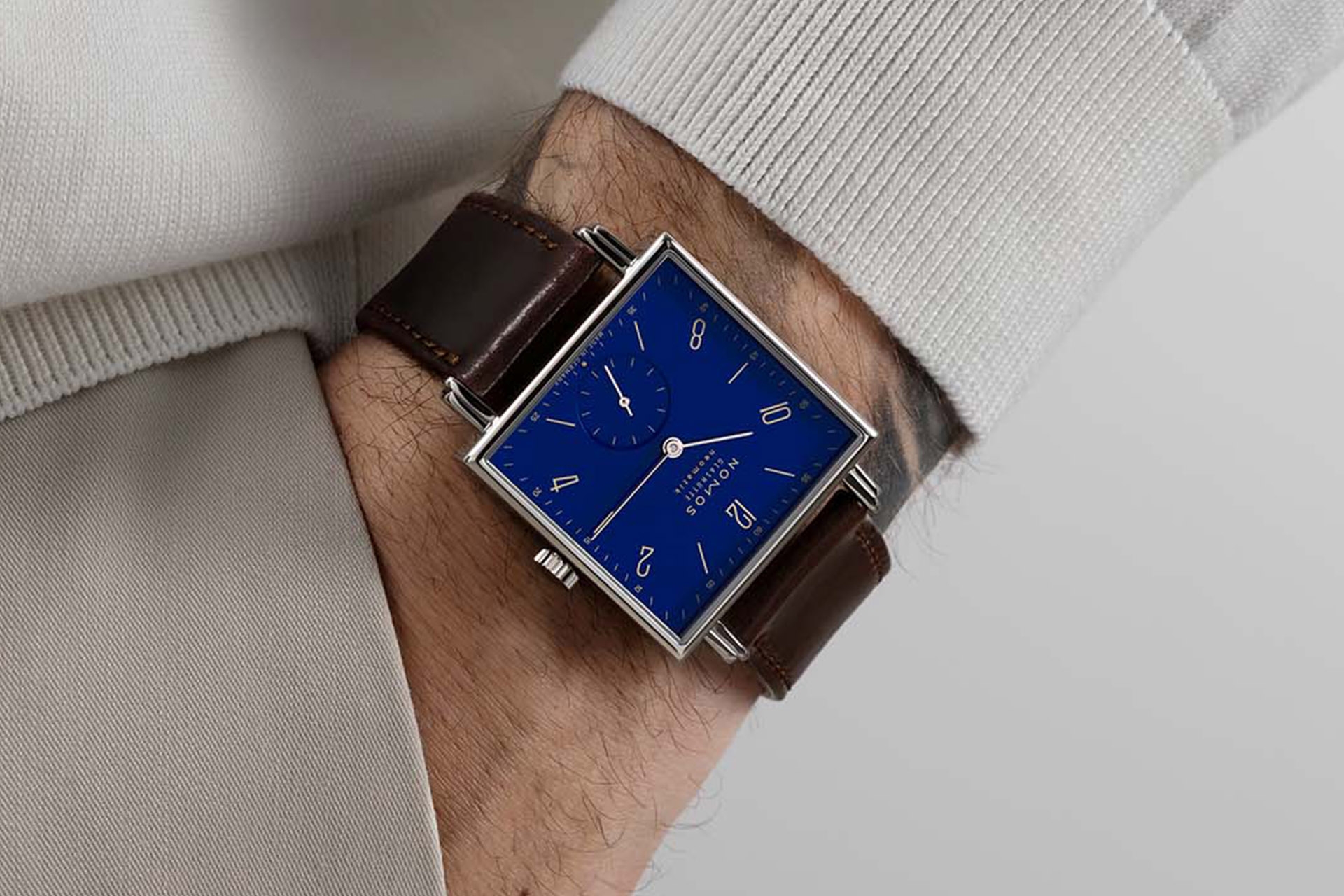 Beitragsbild_0005_0421_S3_Tetra_neomatik_175_Years_Watchmaking_GH_blue_wristshotstill_076_PR Beitragsbild_0005_0421_S3_Tetra_neomatik_175_Years_Watchmaking_GH_blue_wristshotstill_076_PR