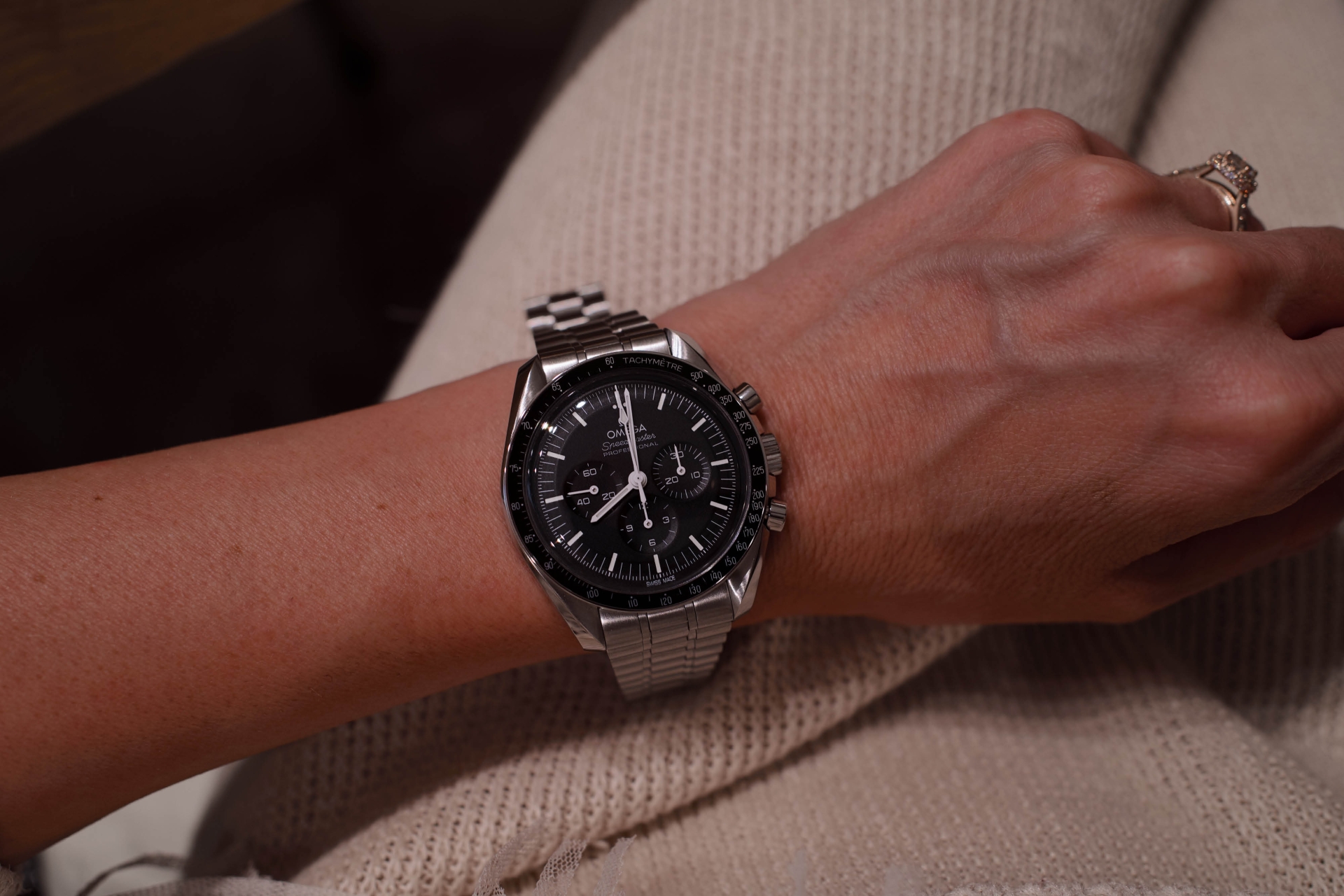 omega-speedmaster-moonwatch2 omega-speedmaster-moonwatch2