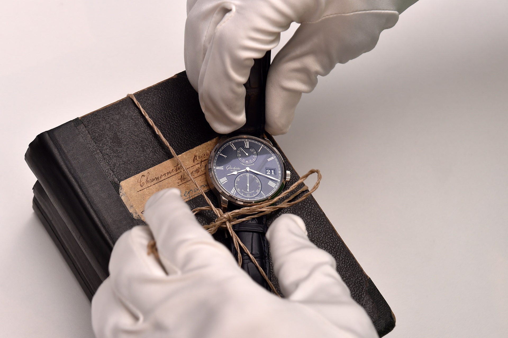 Senator_Chronometer_mood_1920x1280 Senator_Chronometer_mood_1920x1280