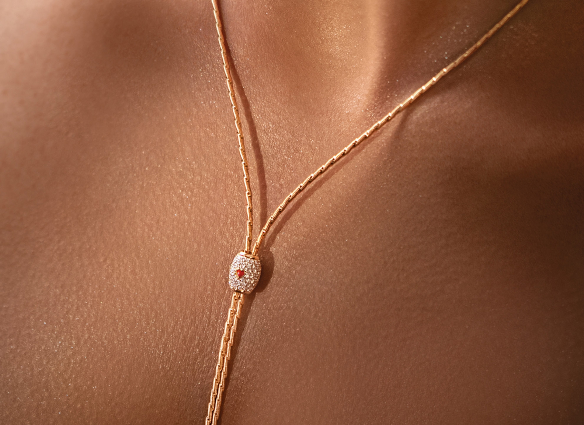 Beitragsbilder Wellendorff_0001_Collier Sonnenglanz-Verführung Beitragsbilder Wellendorff_0001_Collier Sonnenglanz-Verführung