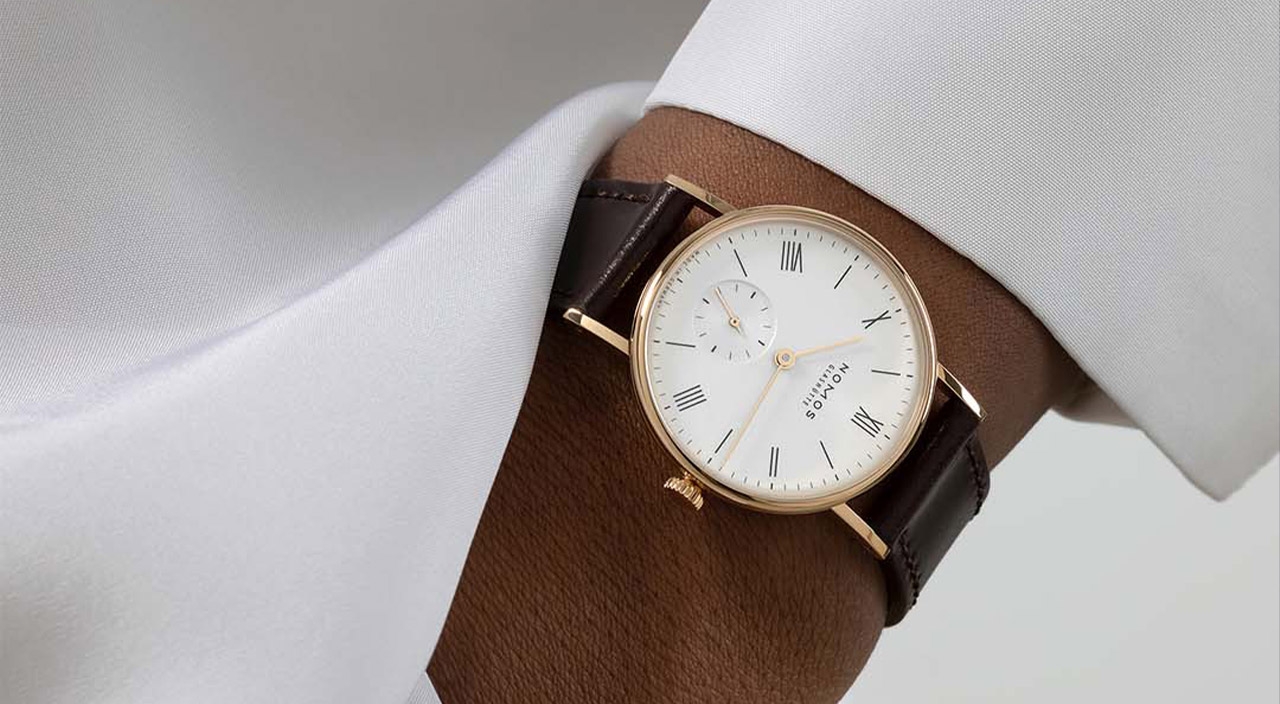 Goldene-Damenuhren-1280x704 Goldene-Damenuhren-1280x704