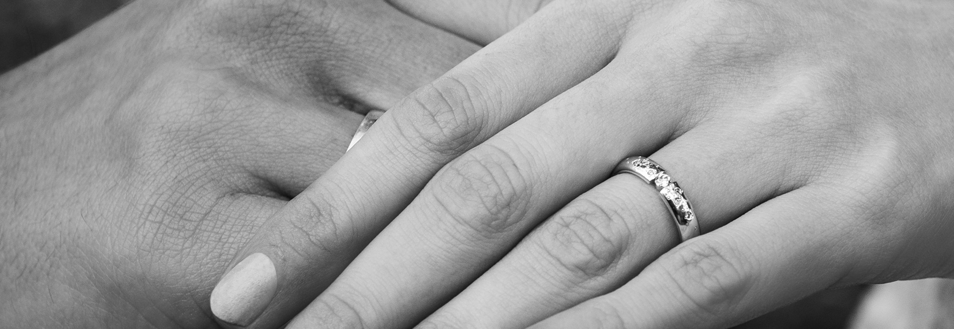 Beitragsbild-acredo-Trauringe-Small Beitragsbild-acredo-Trauringe-Small