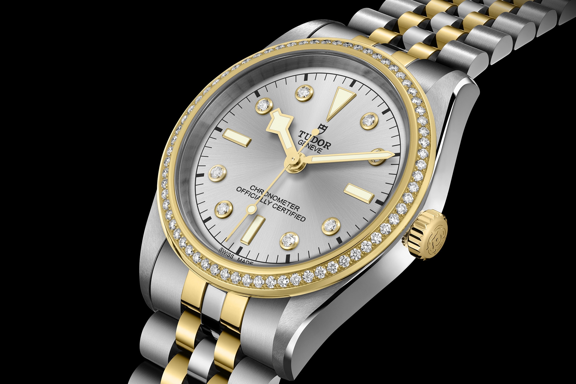 Beitragsbild_0000_M79673-0006_silver8_65573_DET_RVB-black Beitragsbild_0000_M79673-0006_silver8_65573_DET_RVB-black