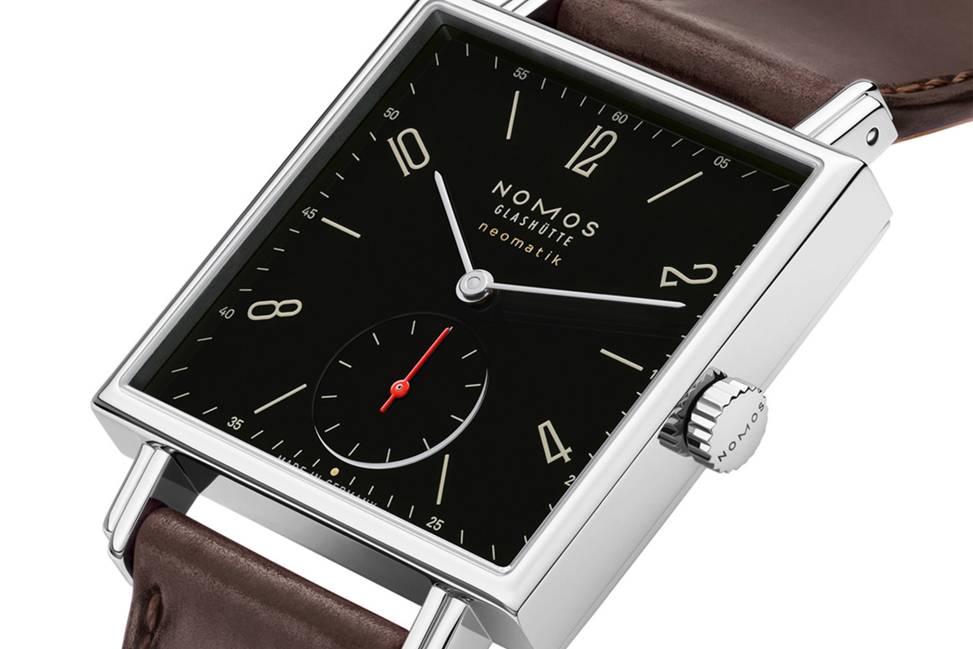 Beitragsbild_0001_0421_S4_Tetra_neomatik_175_Years_Watchmaking_GH_black_3D_PR Beitragsbild_0001_0421_S4_Tetra_neomatik_175_Years_Watchmaking_GH_black_3D_PR