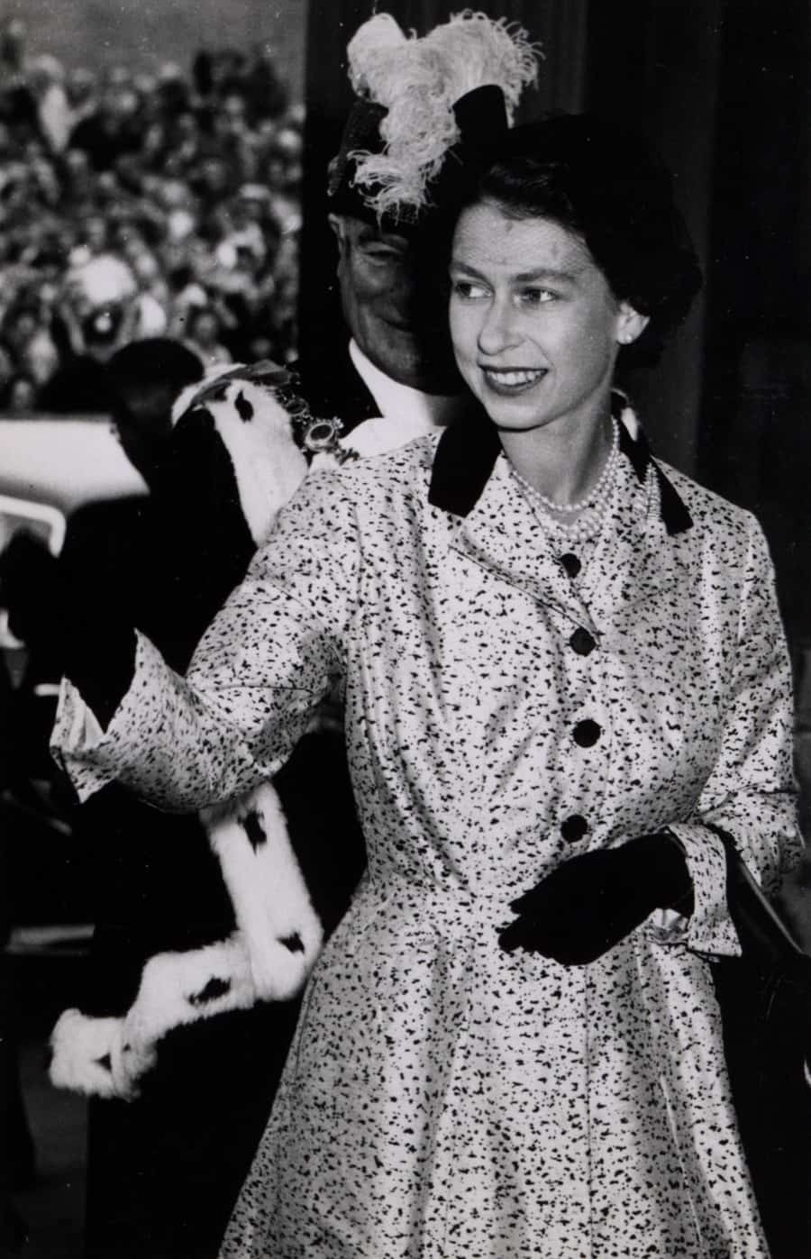 Queen_Elizabeth_II_Royal_Tour_of_New_Zealand_(Image_7) (1) Queen_Elizabeth_II_Royal_Tour_of_New_Zealand_(Image_7) (1)