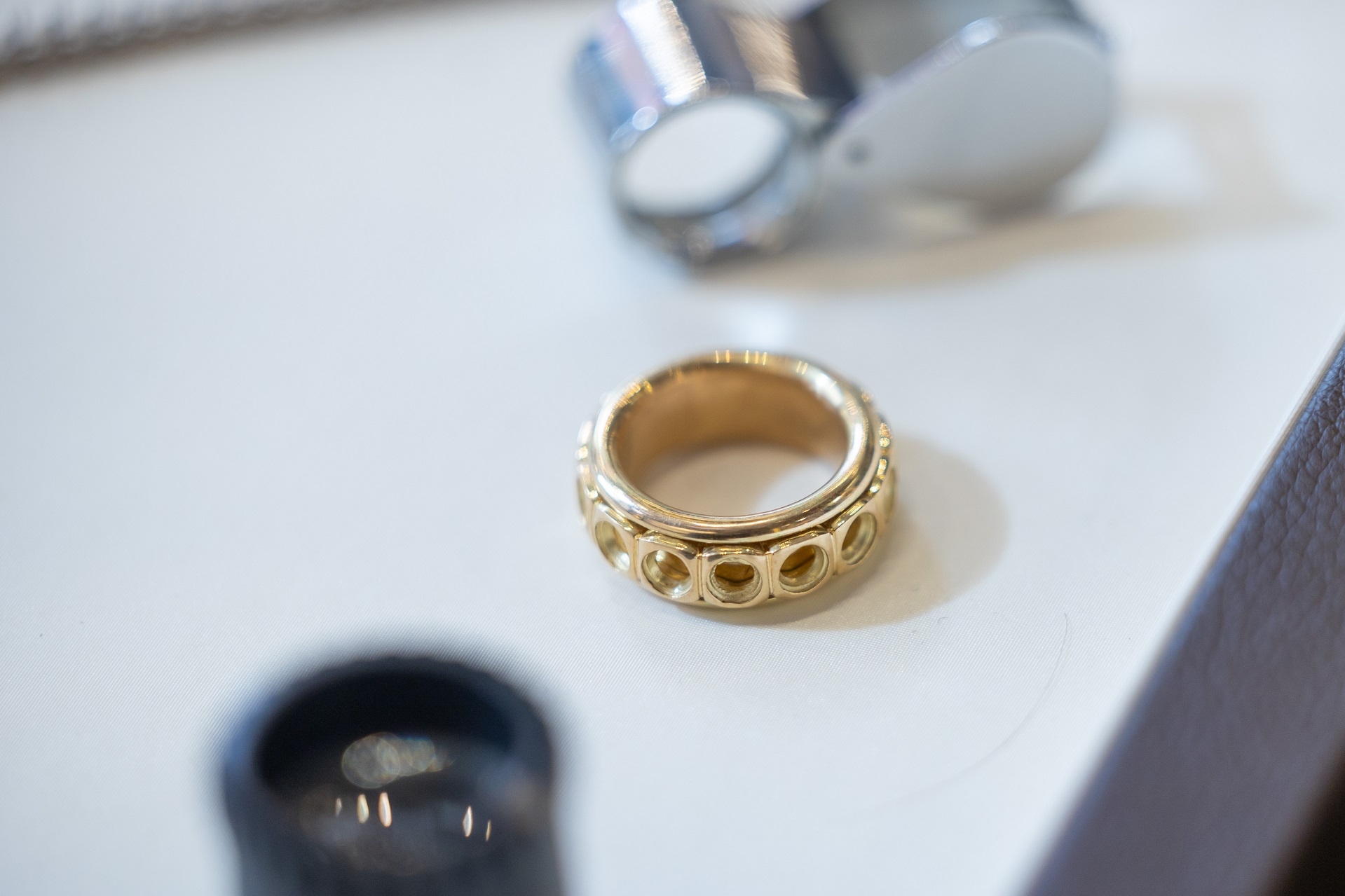 invisible-diamonds-ring