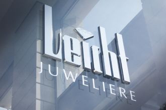 juwelier-leicht-logo-3d-fassade-ganze-welt-zuhause