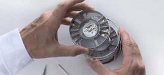 uhrwerk-saeuberung-armbanduhr