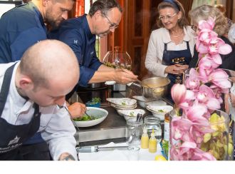 kuechenparty-hotel-adlon