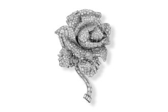 cartier-brosche-rose