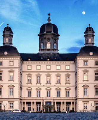 koeln-schloss-bensberg-standort-juwelierleicht