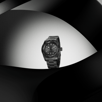 tudor-black-bay-ceramic