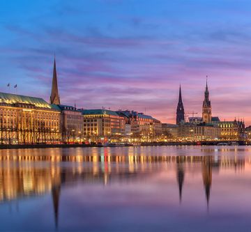 hamburg-alster-nachts-skyline