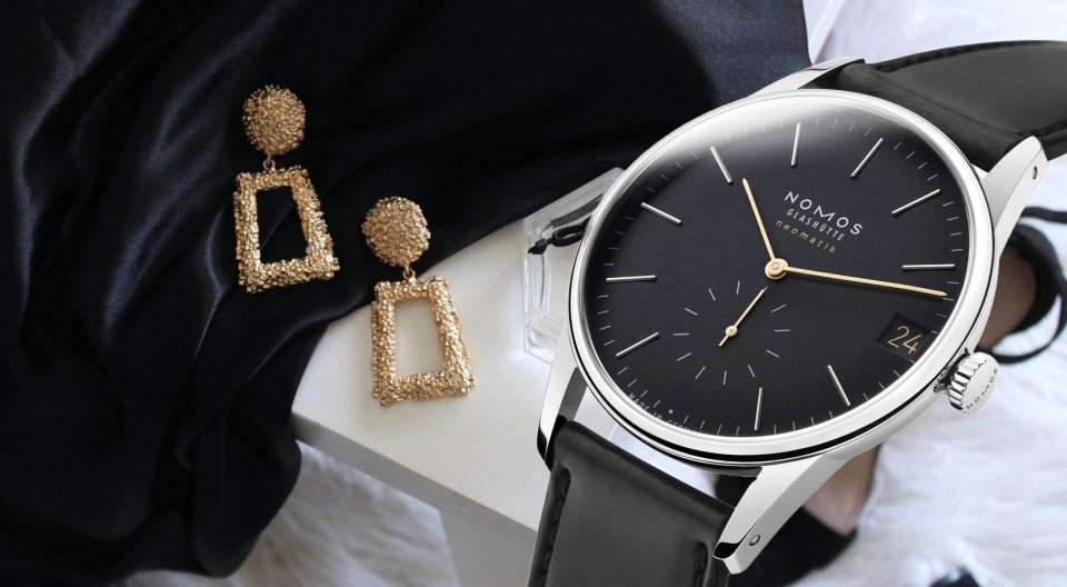1280x704-nomos-glashuette-orion-new-black-dresswatch