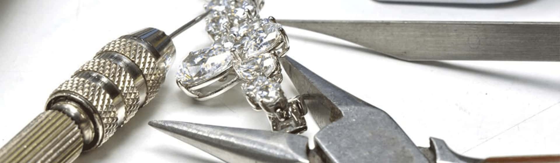 Header-Service-1920x560 Header-Service-1920x560