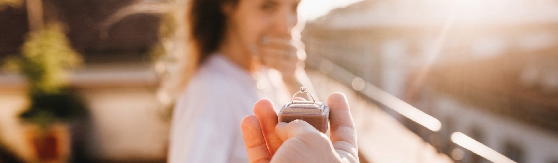 hochzeit-verlobungsringe-leicht-banner-desktop