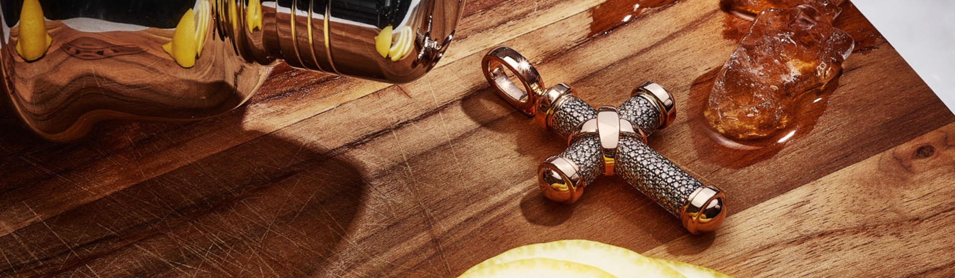 leowittwer-dt-kreuze-crosses-juwelierleicht leowittwer-dt-kreuze-crosses-juwelierleicht