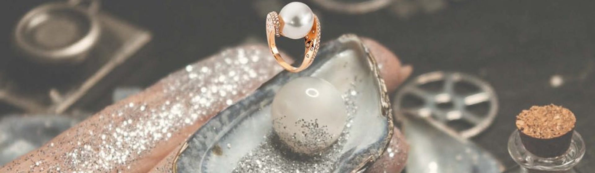 Header-Desktop-Perlen-der-Kleopatra_1920x560 Header-Desktop-Perlen-der-Kleopatra_1920x560