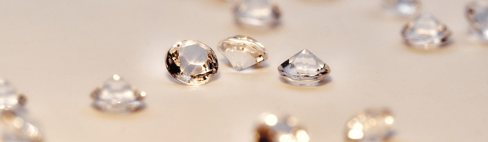 Header-Diamantenwertanlage-1920x560 Header-Diamantenwertanlage-1920x560