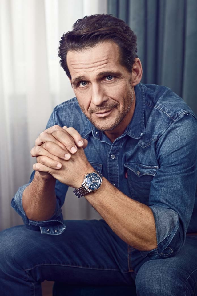 Fantastic-Man-Omega Fantastic-Man-Omega