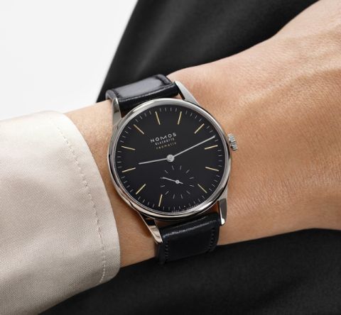 nomos-glashuette-orion-kollektionsseite-banner-mobil