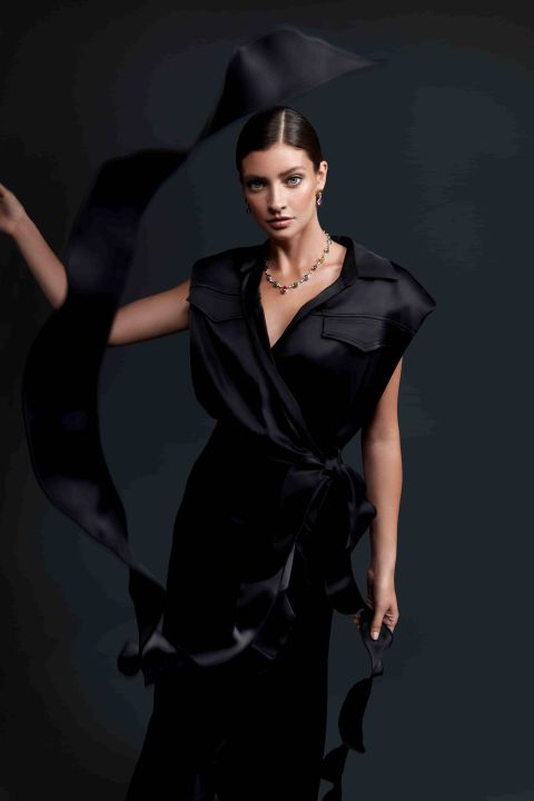 schmuckfoto-juwelierleicht-backtoblack-farbeistene